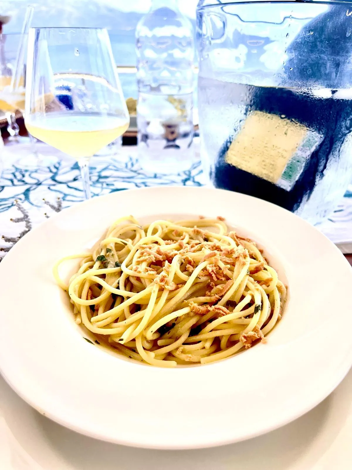 Spaghetti with sea urchin and tuna bottarga